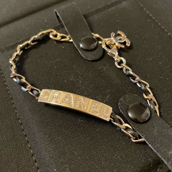 CHANEL Crystal ID Logo Chain Bracelet - Picture 3 of 7